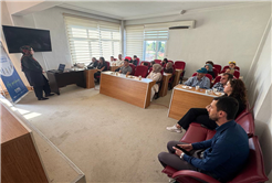 Özel gereksinimli vatandaşlara yasal ve resmi haklarını tek tek anlattılar