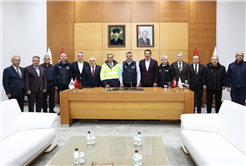 “Devletimizin tüm imkanlarıyla Sakarya’da afetin izlerini sileceğiz”