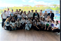 Misafir gençler Sakarya’da ‘yeşil gelecek’ için pedal çevirdi