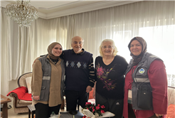 Büyükşehir ekipleri 65 yıllık evliliğin yıldönümüne şahit oldu