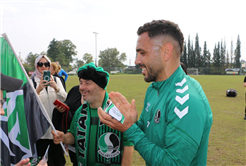 Özel gereksinimli öğrencilerden yeşil siyahlılara moral ziyareti