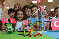 Minik öğrencilerden anlamlı etkinlik