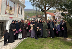 Büyükşehir’in “Kadın Kadına” projesi Akyazı’da devam etti