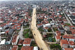 Şehir merkezinin beklediği bağlantı yolunda üstyapı çalışmalarına geçildi