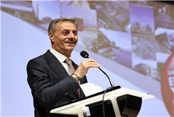 “Geleceğimiz olan gençlerimizin yarınları için eserler üretiyoruz”