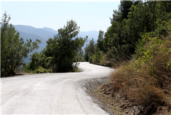 Geyve’nin iki mahallesinde daha beton yol tamam