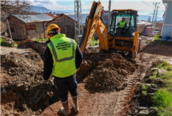 Merkeze 85 kilometre uzaklıktaki Taraklı Alballar’da altyapı dönüşümü başladı