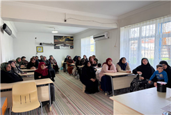 Büyükşehir’in “Kadın Kadına” projesi Akyazı’da devam etti