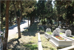 Mezarlıklar bayrama hazırlanıyor