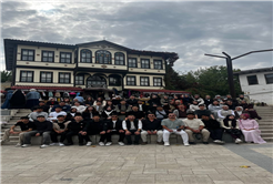 Büyükşehirle takvimin geriye aktığı unutulmaz bir geziye çıktılar