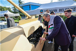 Yusuf Alemdar güzel gelişmeyi gençlerle paylaştı: “Şehir Kütüphanesi için çalışmalar başlıyor”