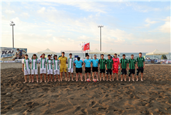 Kocaali Sahili’nde futbol şöleni: Plaj Futbolu Şampiyonası’nda büyük heyecan