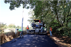 Büyükşehir, Kaynarca’yı sıcak asfalt konforuyla buluşturmaya devam ediyor