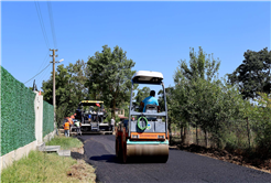 Büyükşehir, Kaynarca’yı sıcak asfalt konforuyla buluşturmaya devam ediyor