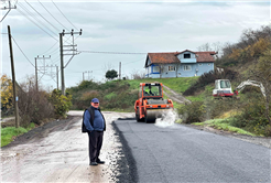 Büyükşehirle asfaltta bir bir arterleri yeniliyor: Sıra Söğütlü Rüstemler’de…