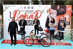 Sapanca’da Bahar Koşusu heyecanı: 700 sporcu Huzur Koridoru’nda buluştu