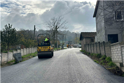 Büyükşehirle asfaltta bir bir arterleri yeniliyor: Sıra Söğütlü Rüstemler’de…