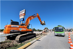 Büyükşehir, Eski Kipa Kavşağı’nı yeni duble yol bağlantısına hazırlıyor