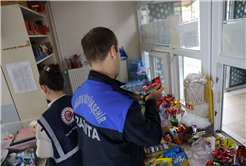 Okul kantinlerine denetim: Çocukların sağlığı için ürünleri tek tek incelediler