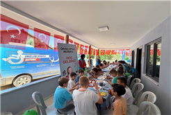 Büyükşehir’in Gezici Umut Atölyesi mahalle mahalle gönüllere dokunuyor