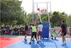 Aziz Duran Parkı’nda 3x3 sokak basketbolu şöleni: 250’den fazla sporcu parkede ter döktü