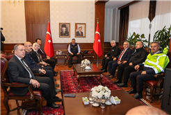 “Devletimizin tüm imkanlarıyla Sakarya’da afetin izlerini sileceğiz”