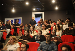Sinemaseverler “SineFilozofi” söyleşisinde buluştu