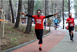 Sapanca’da Bahar Koşusu heyecanı: 700 sporcu Huzur Koridoru’nda buluştu