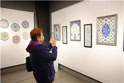 Genç sanatçıların hazırladığı “Topraktan Geleneğe Çini” sergisi OSM’de açıldı