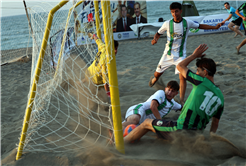 Kocaali Sahili’nde futbol şöleni: Plaj Futbolu Şampiyonası’nda büyük heyecan