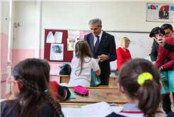 Minik Ravza arkadaşlarına verdiği ‘Yusuf Alemdar’ı getireceğim’ sözünü tuttu