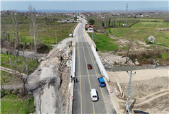 Karapürçek Mesudiye Köprüsü ile geçişler güvenli hale geldi