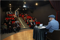 OSM’de Sakaryalılara Gazze’yi anlattı: “Filistinliler için vatan gözyaşıdır…”