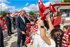 Alemdar, “Evlatlarımızın ve gençlerimizin her zaman, her alanda yanında olacağız”