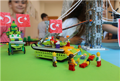 Minik öğrencilerden anlamlı etkinlik