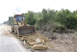 Büyükşehir’den 20 mahalleye ulaşımı kolaylaştıracak yol hamlesi