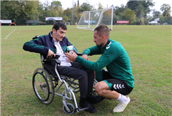 Özel gereksinimli öğrencilerden yeşil siyahlılara moral ziyareti