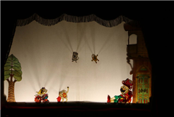 ‘Bir Hikâye Bin Neşe’ çocukların yüzünde tebessüm oluyor