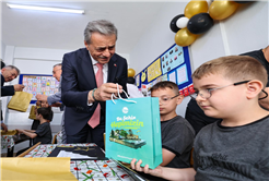 Yusuf Alemdar miniklerin karne heyecanına ortak oldu: “Geleceğin güçlü Türkiye’si için en büyük hazinemizsiniz”