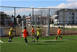 Futbol, basketbol, voleybol sahası Hanlıköy’de çocukların göz bebeği oldu
