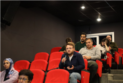 “Bir Tutam Karanfil’ film ve söyleşisi OSM’de gerçekleştirildi