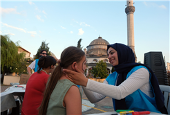 “Mahallemde Neşe Var” Yeniköy’de çocuklara unutulmaz bir akşam yaşattı