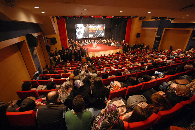 O, Çok Büyük Bir Vatansever