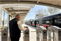 Metrobüs için yeni dönem yarın başlıyor: Turnikeler aktif, sefer sayısı artıyor