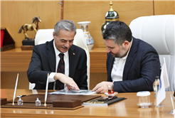 “Şehrimizin sanayi altyapısını modern bir yapıya kavuşturuyoruz”