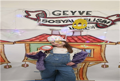 Ramazan Coşkusu Geyve’de çocuklarla buluştu