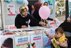 Emzirme Haftası’nda annelere özel program: “Bir damlasında bin fayda”