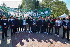 Yusuf Alemdar güzel gelişmeyi gençlerle paylaştı: “Şehir Kütüphanesi için çalışmalar başlıyor”