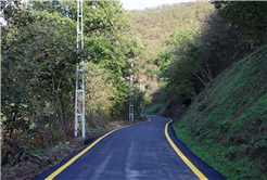 Akyazı’nın kırsalına giden yollar Büyükşehirle güzelleşti