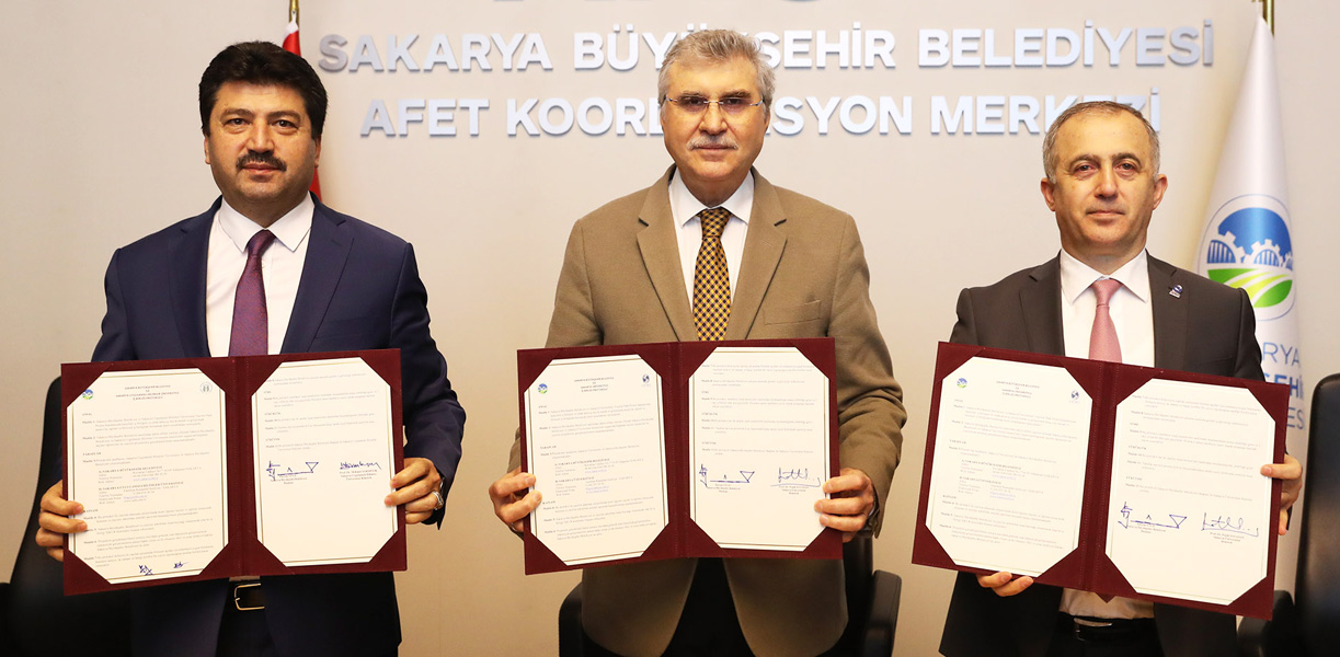 İmzalar atıldı: Sakarya’da yazılımcılar yetişecek